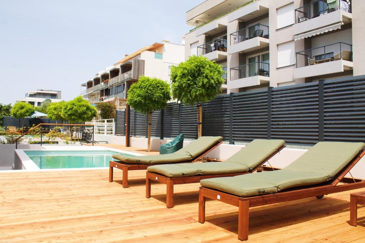 Cozy Seaside Apartment With Pool & Terrace スプリト エクステリア 写真