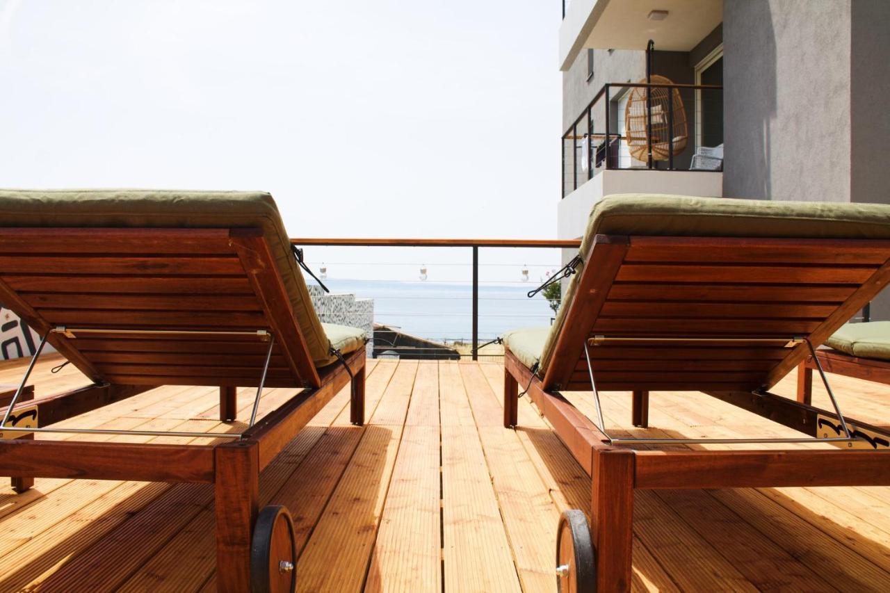 Cozy Seaside Apartment With Pool & Terrace スプリト エクステリア 写真