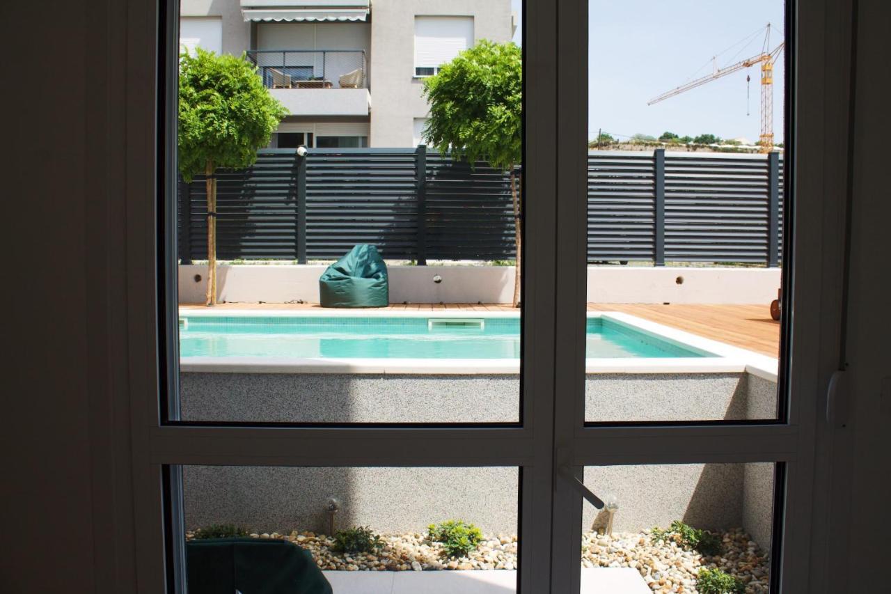 Cozy Seaside Apartment With Pool & Terrace スプリト エクステリア 写真