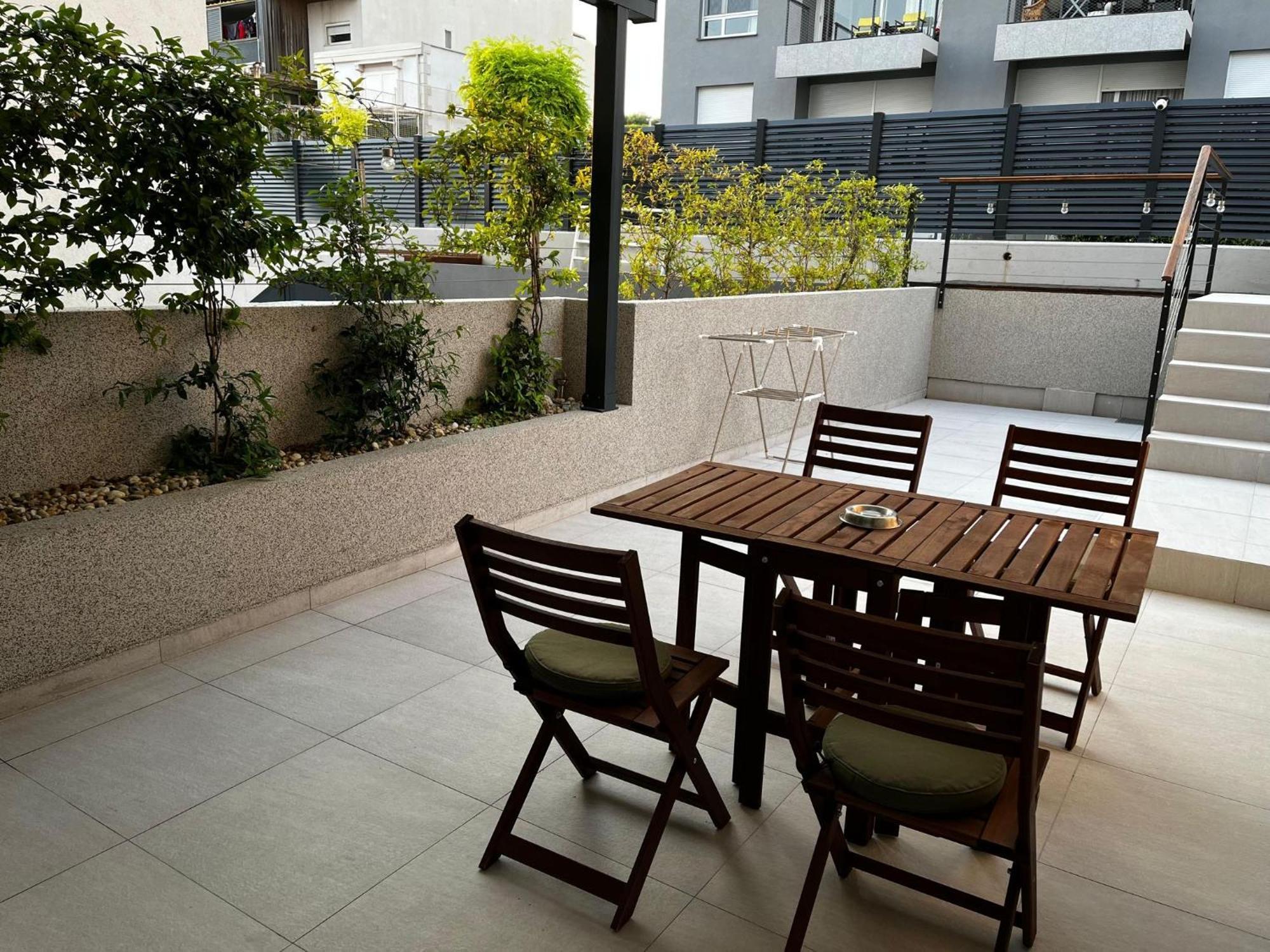 Cozy Seaside Apartment With Pool & Terrace スプリト エクステリア 写真